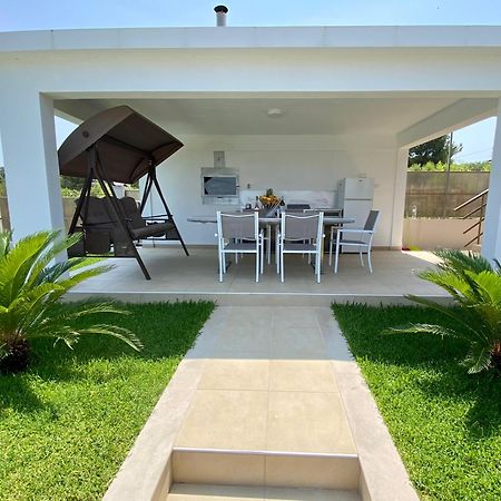 Villa Liana , Private Villa With Pool And Garden Vergia Екстериор снимка