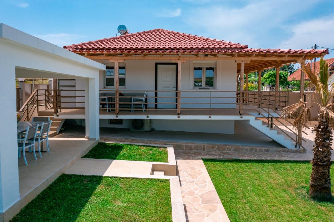 Villa Liana , Private Villa With Pool And Garden Vergia Екстериор снимка