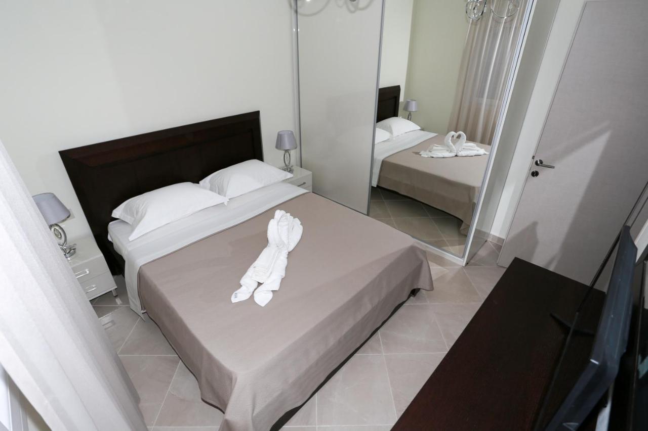 Villa Liana , Private Villa With Pool And Garden Vergia Екстериор снимка