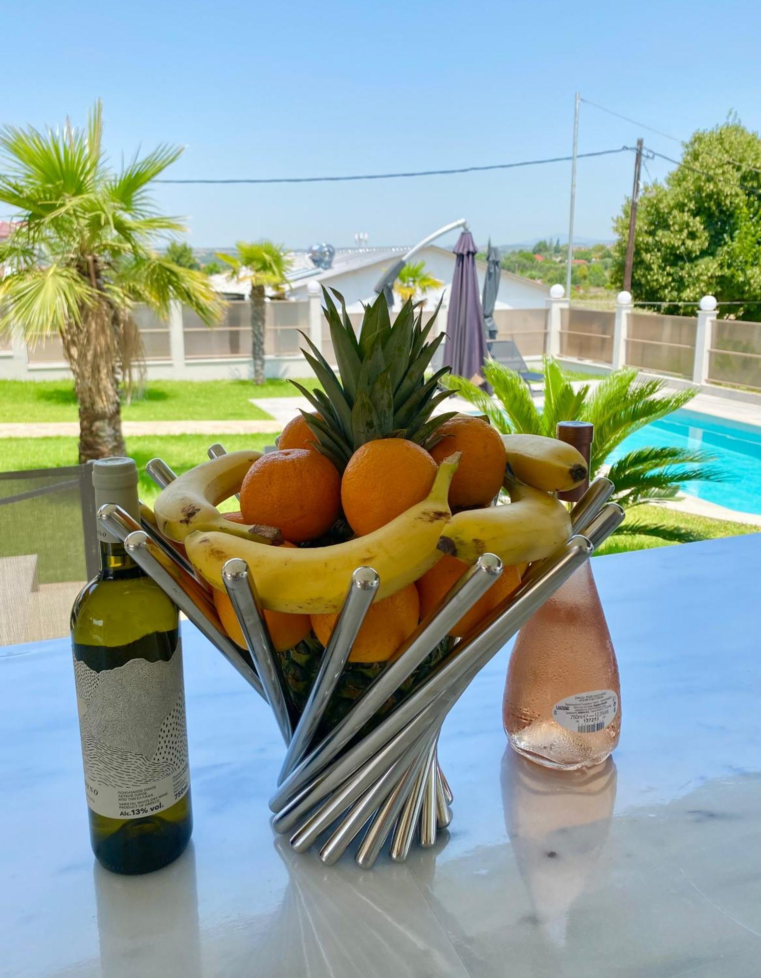 Villa Liana , Private Villa With Pool And Garden Vergia Екстериор снимка