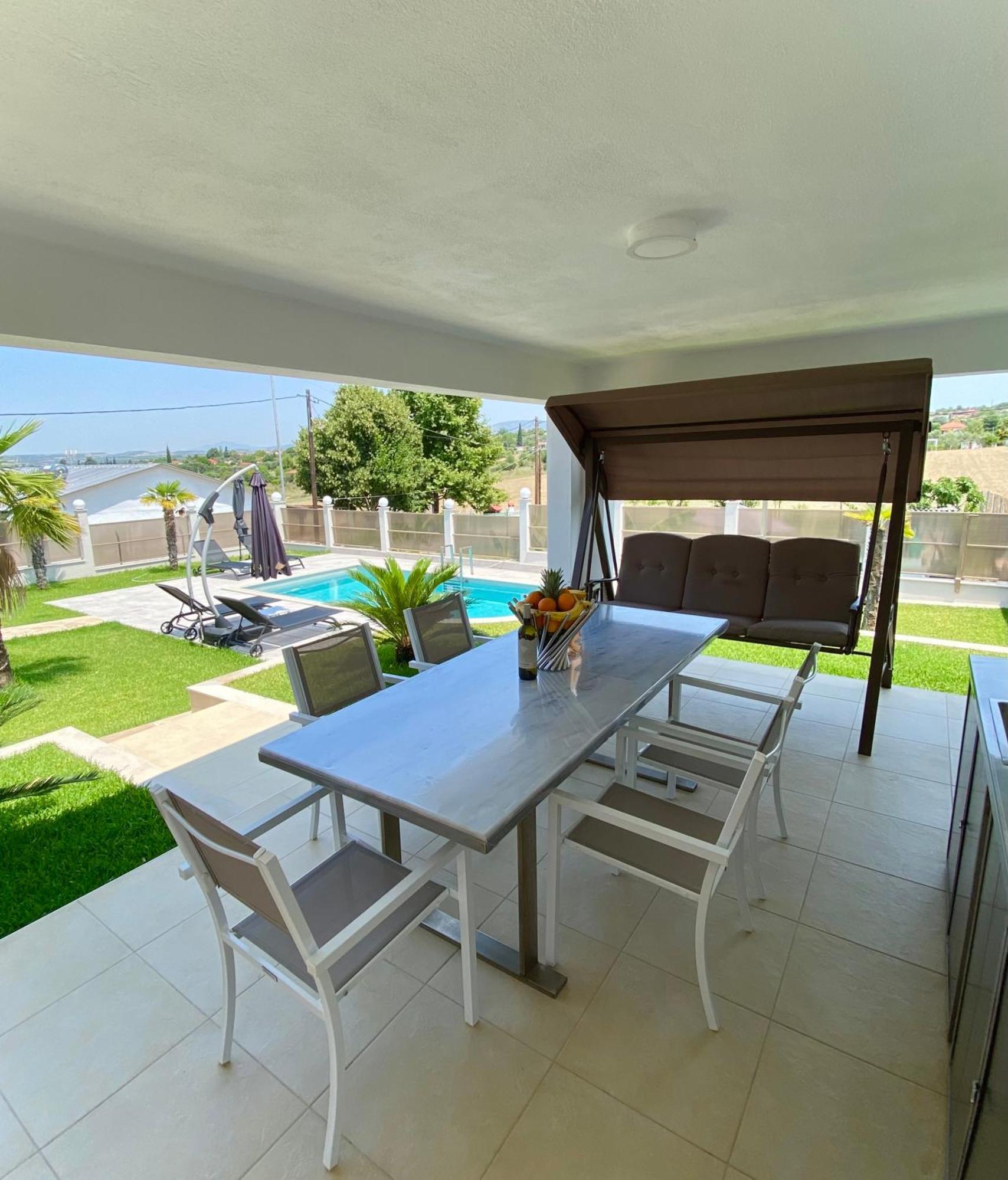 Villa Liana , Private Villa With Pool And Garden Vergia Екстериор снимка